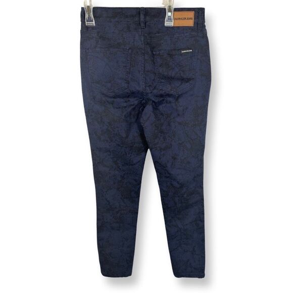 NWT Calvin Klein Women’s Blue Snakeskin Print High Rise Skinny Denim Jeans 27 - Picture 2 of 11